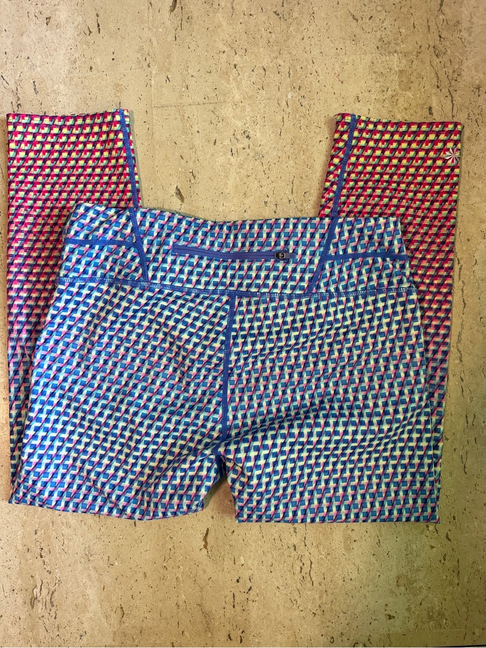 Athleta Vivid Sonar Capri Leggings Hombre Geometric Print Women’s Size Medium - Picture 5 of 10